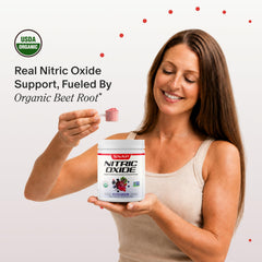 Snap Supplements polvo textura en cuchara, aspecto fino y mezcla rápida