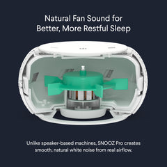 SNOOZ Pro colocado en mesita junto a lámpara para bloquear ruidos nocturnos