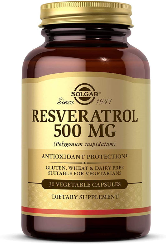 Solgar Resveratrol 500 mg cápsulas vegetales, botella visible, propiedades antioxidantes para la rutina diaria.