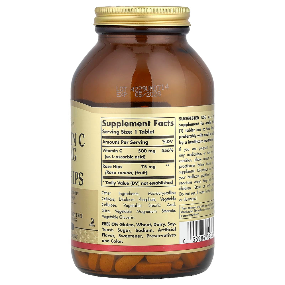 Solgar Vitamina C 500 mg tableta en mano, uso diario