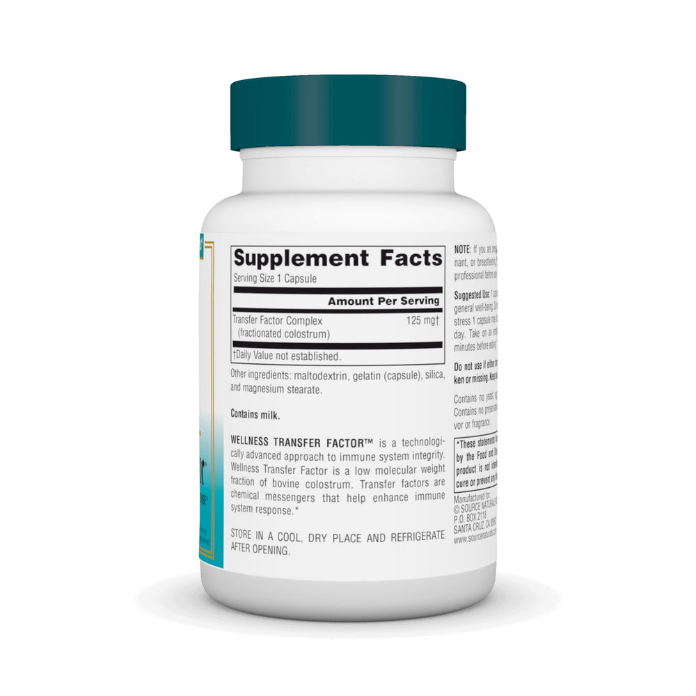 Source Naturals cápsula en mano para visualizar tamaño y dosificación