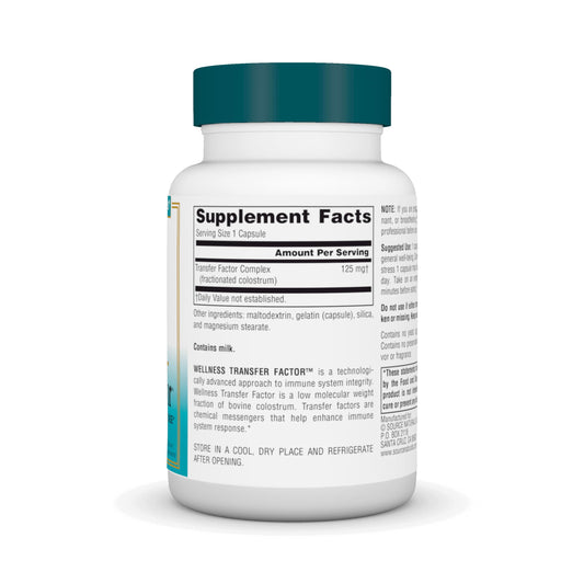 Source Naturals cápsula en mano para visualizar tamaño y dosificación