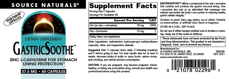 Source Naturals cápsula junto a una moneda para comparar tamaño y dosificación