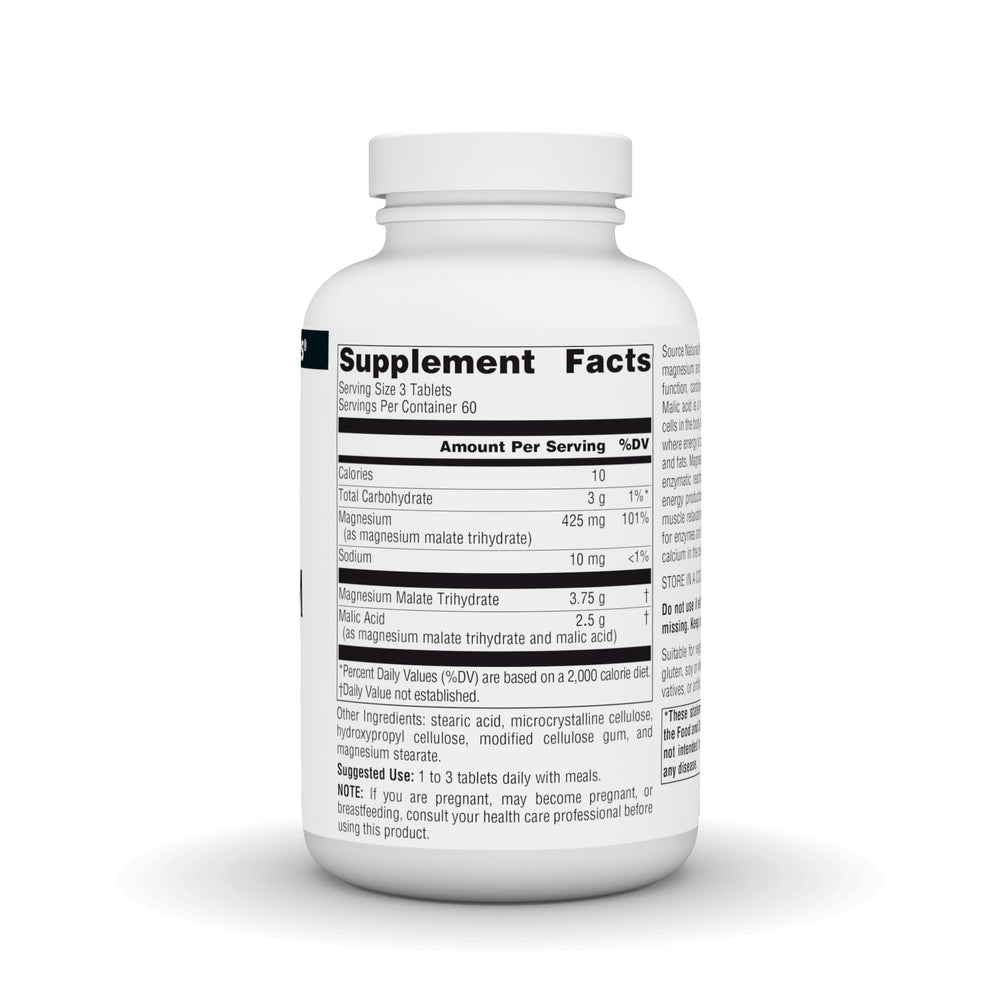 Source Naturals tabletas en mano mostrando tamaño real y facilidad de ingesta