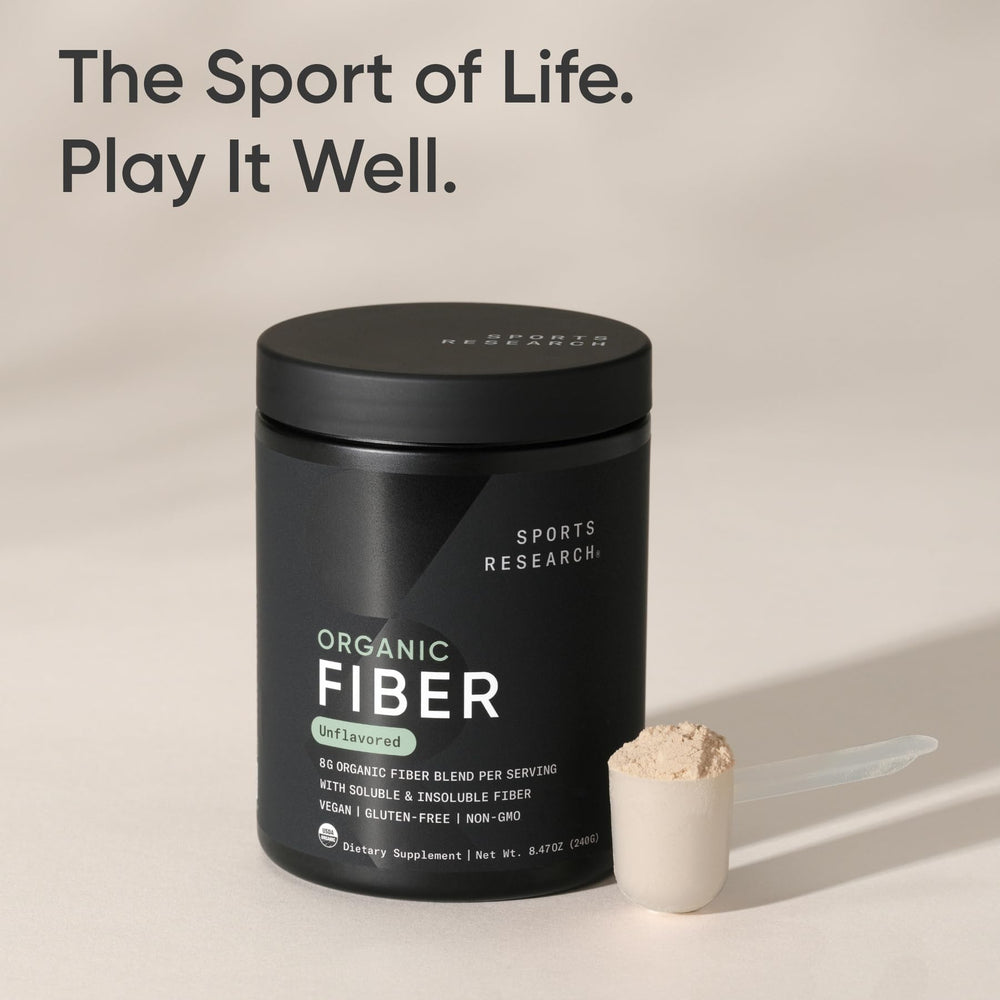 Sports Research polvo vertido en smoothie casero para dieta equilibrada