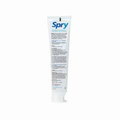 Spry escena lifestyle en baño que transmite frescura y rutina diaria