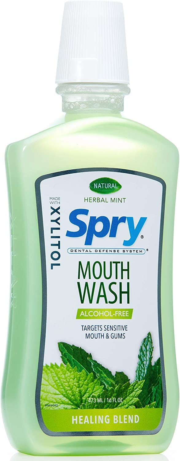 Detalle de etiqueta Spry con ingredientes herbales y beneficio informativo