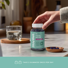 Stay-Well Naturals comparación de tamaño Total Detox escala con mano