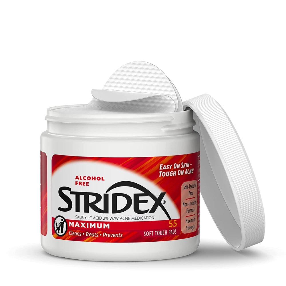 Stridex en escenario de baño ordenado, integración en rutina diaria
