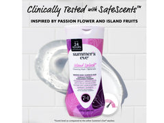 Summer's Eve producto en ambiente de baño con sensación refrescante