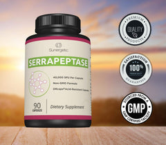 Sunergetic Serrapeptase: envase DRcaps para proteger ingredientes del ácido estomacal.