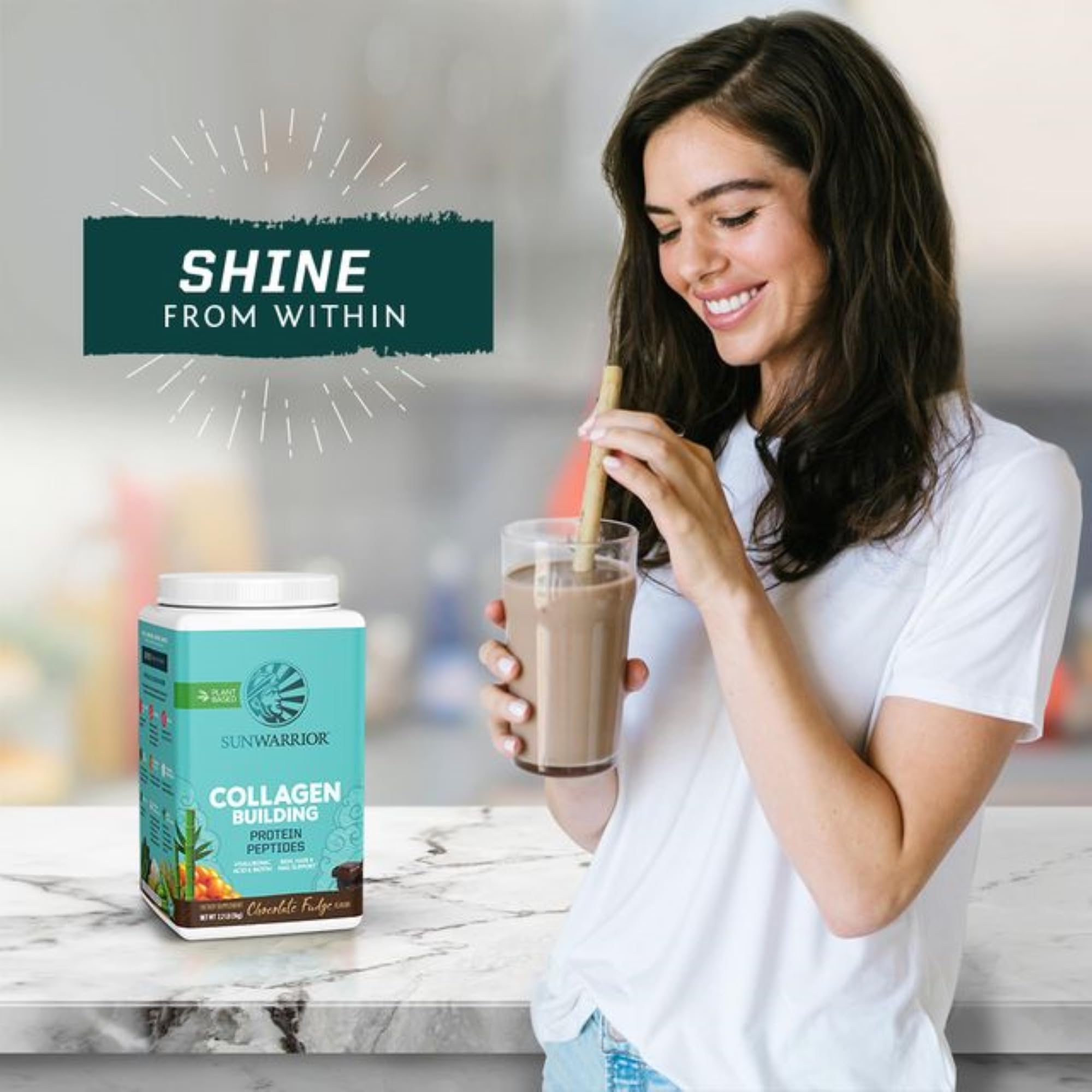 Sunwarrior batido en mano estilo de vida saludable activo