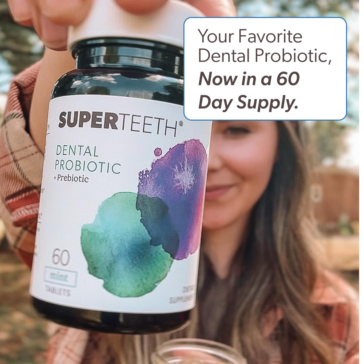 Comparación de tamaño Super Teeth con manos para percepción de porción