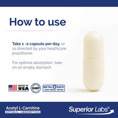 Superior Labs frasco en mano para comparar tamaño y percepciones de dosificación