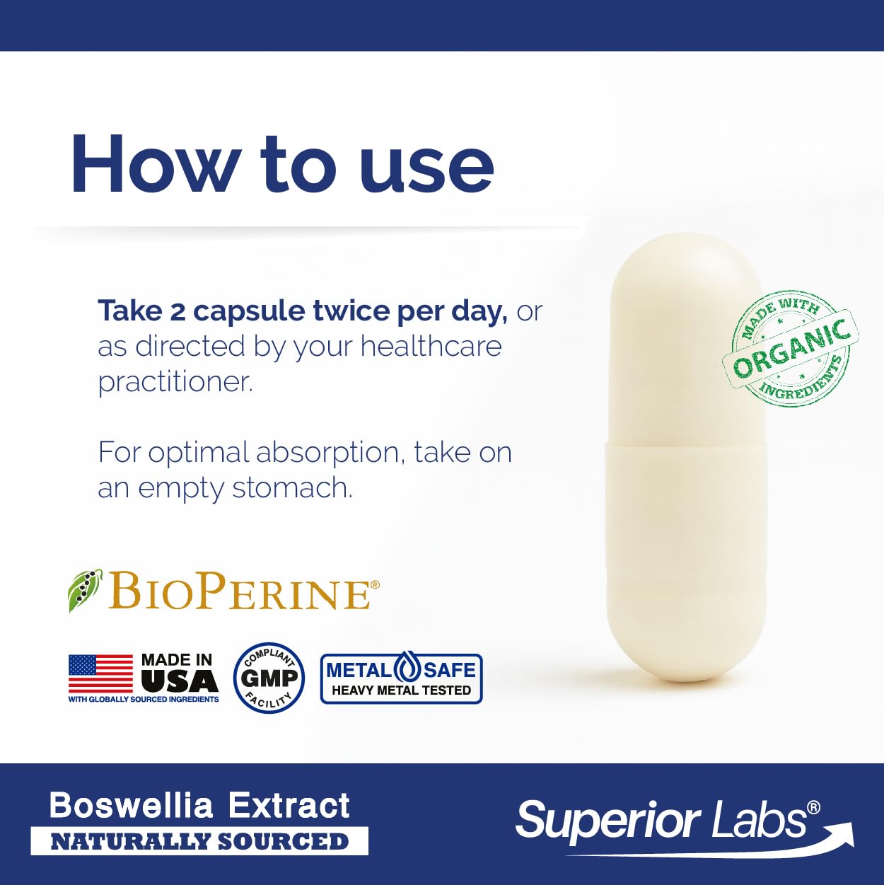 Superior Labs cápsula vegetal entre dedos mostrando tamaño práctico y conveniencia
