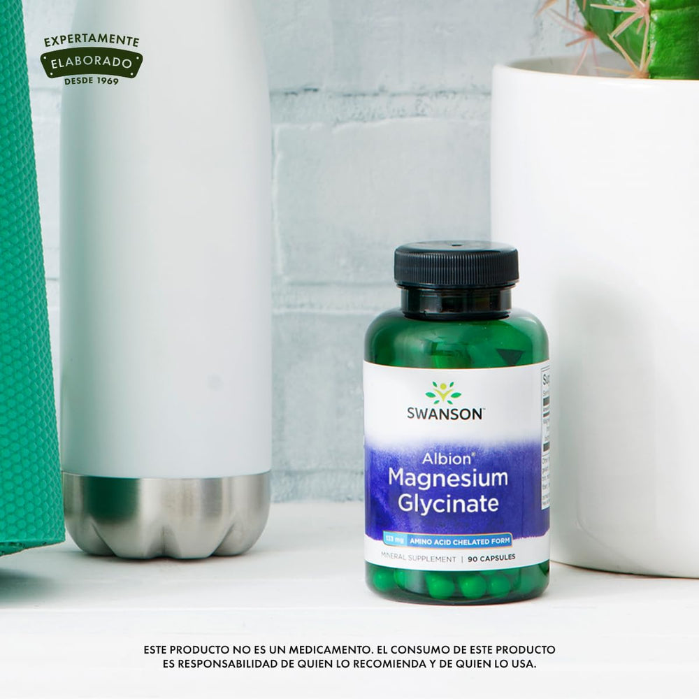 Fórmula de Swanson de espectro completo con ingredientes vegetales y procesamiento mínimo.