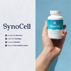 Synocell cápsula en mano que muestra tamaño real y cómoda dosificación