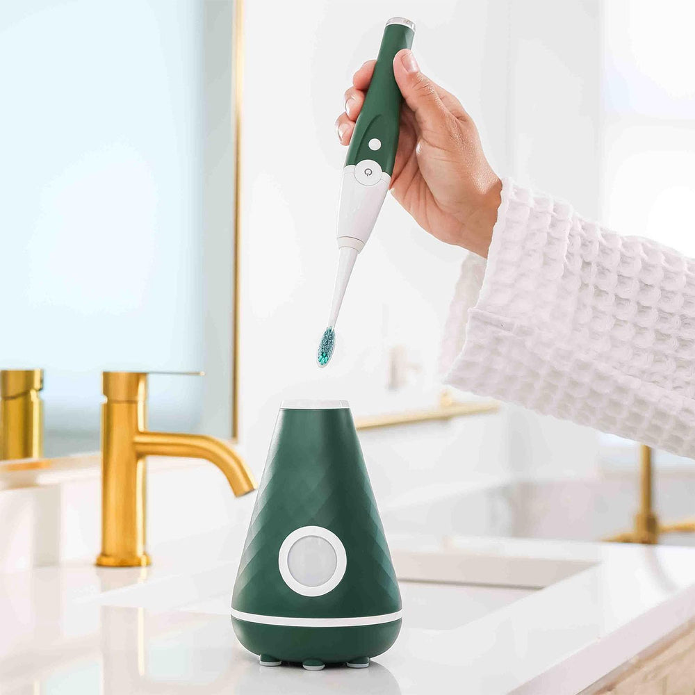 Tao Clean comparación de tamaño en mano para evaluar escala