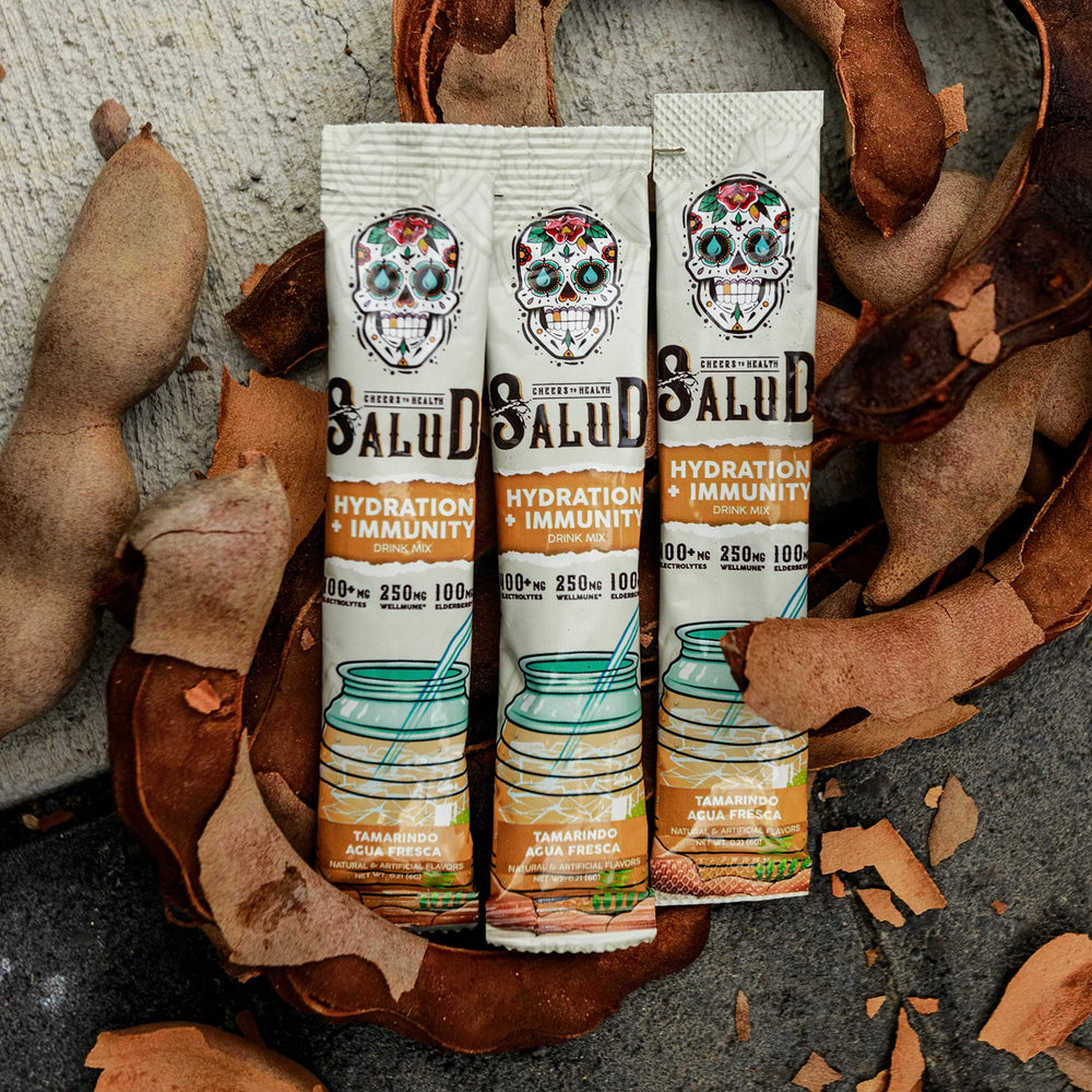 Taste Salud stick junto a objetos cotidianos para comparar tamaño y portabilidad