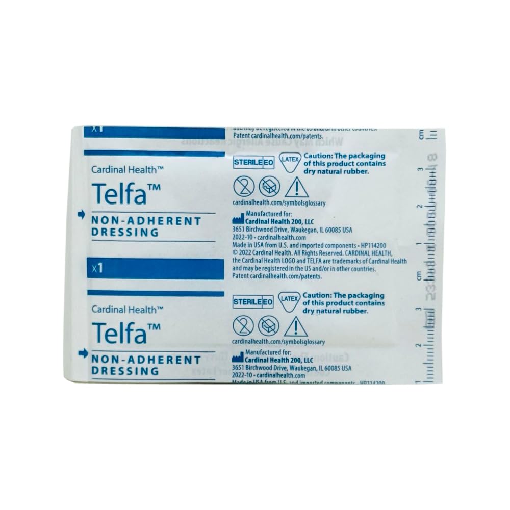 Telfa apósito aplicado en mano ilustrando protección sin adherencia