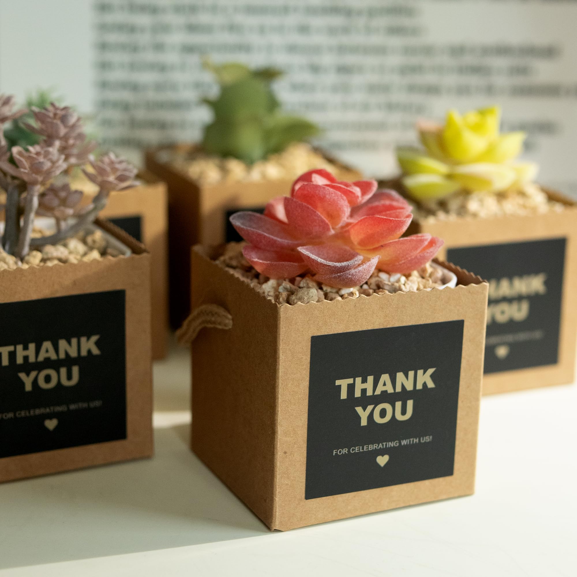 Temlum pegatinas Thank You y Let Love Grow, facilitan personalizar regalos