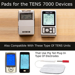 TENS 7000 primer plano del electrodo 2x2 mostrando gel preaplicado y precisión