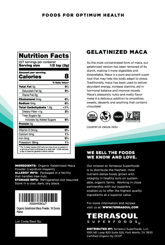 Terrasoul Superfoods maca en polvo en cuchara destacando textura fina y mezcla fácil