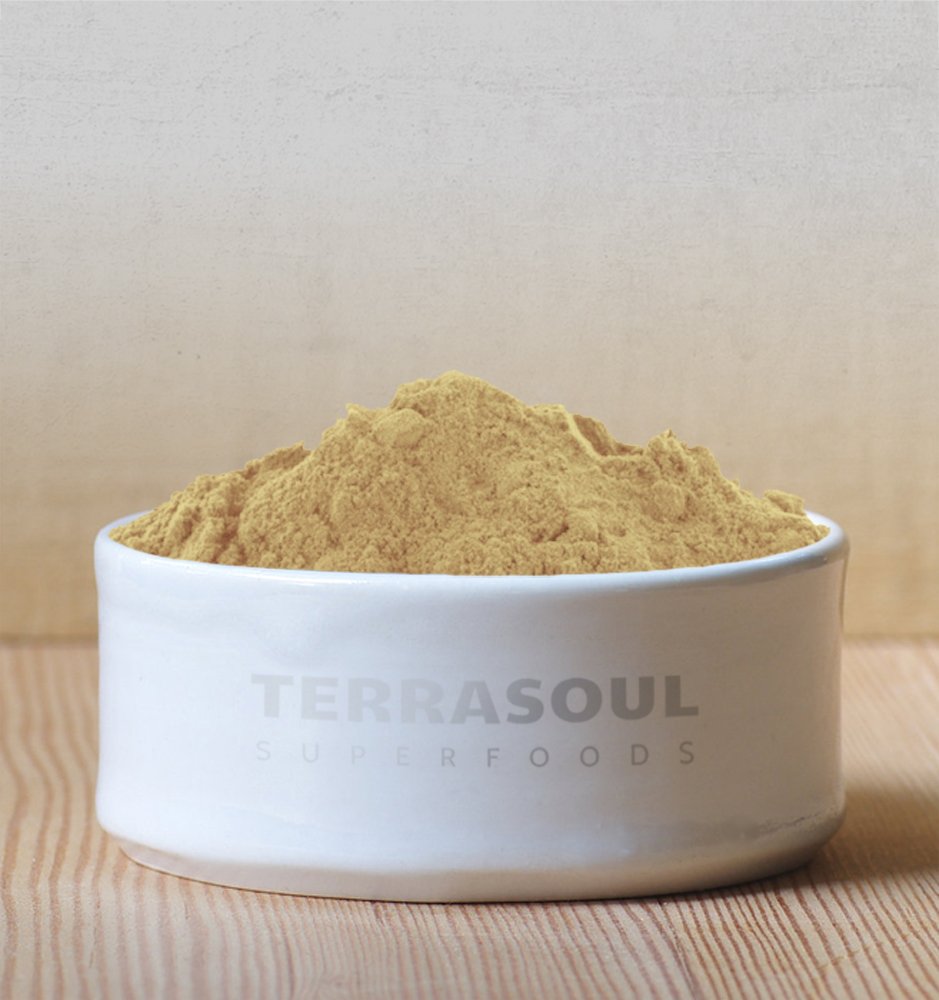 Terrasoul Superfoods camu camu en batido rosa para dar sabor y nutrición rápida
