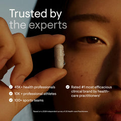 THORNE ingredientes botánicos frescos junto al frasco para protección antioxidante
