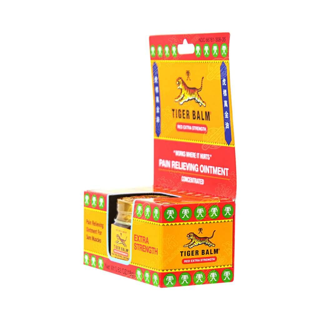 Tiger Balm en bolsa deportiva ambiente de gimnasio para recuperación