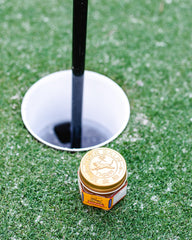 Tiger Balm textura del ungüento abierto, fácil aplicación y absorción