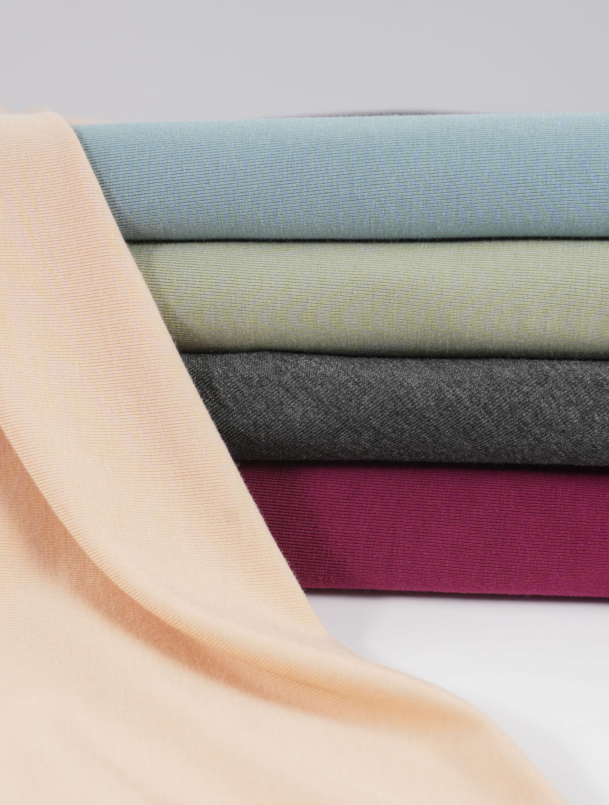 TIICHOO gama de colores blush, wine y turquoise mostrando opciones