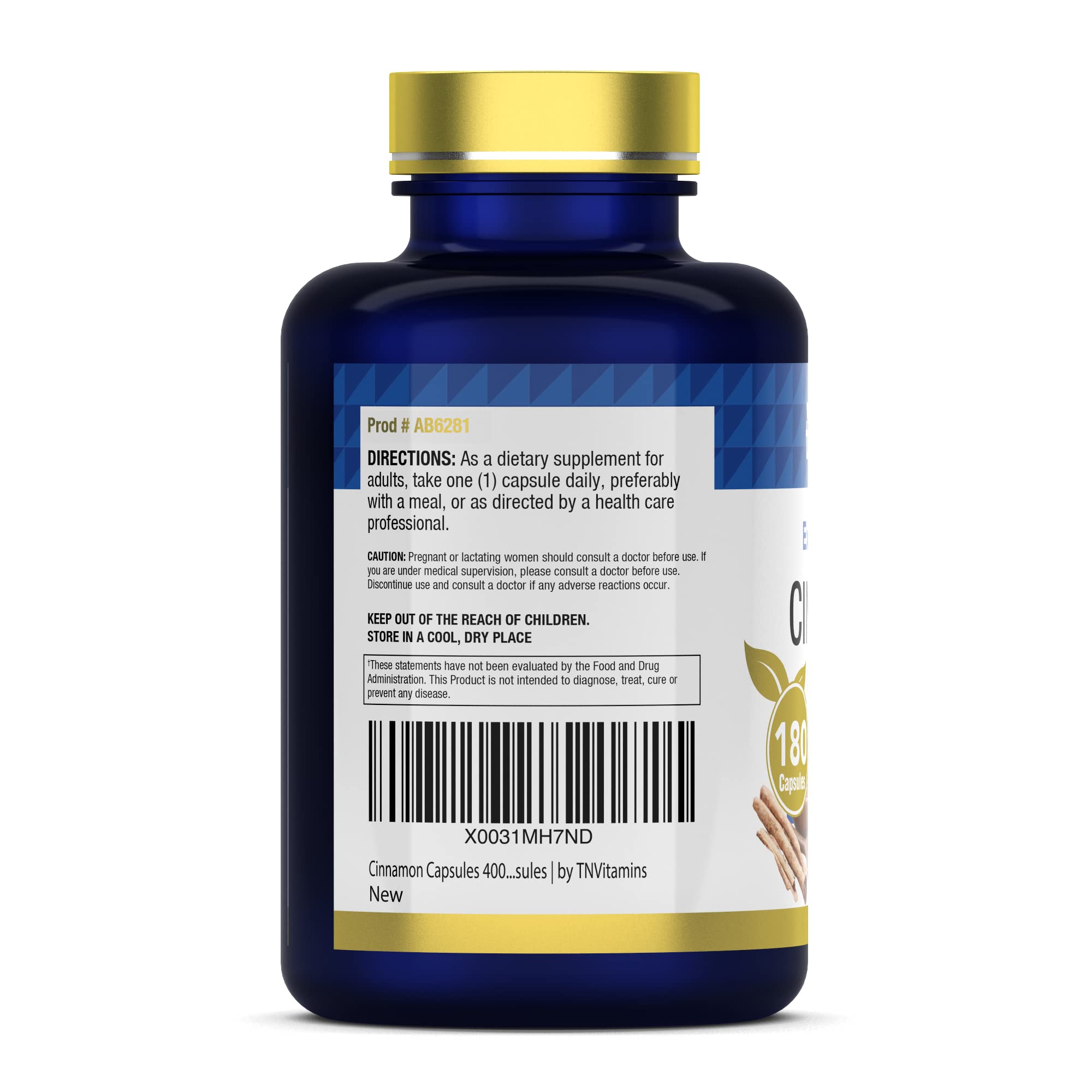 tnvitamins cápsula junto a un vaso de agua para consumo diario