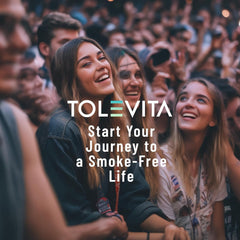 TOLEVITA persona activa llevando parche, mostrando integración en la rutina
