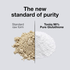 Toniiq cápsula en la mano para comparar tamaño y facilitar dosificación
