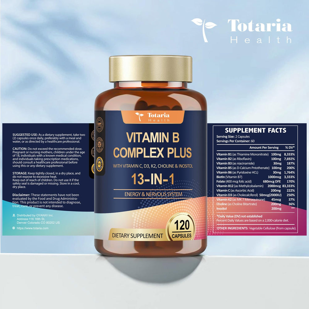 Ingredientes naturales junto al frasco Totaria ilustrando limpieza de fórmula