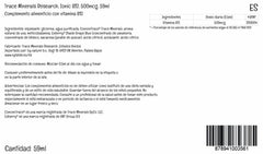 Trace Minerals envase junto a una regla para mostrar tamaño compacto práctico