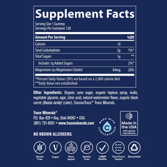 Gominolas Trace Minerals en mano para comparar tamaño y facilitar la dosificación