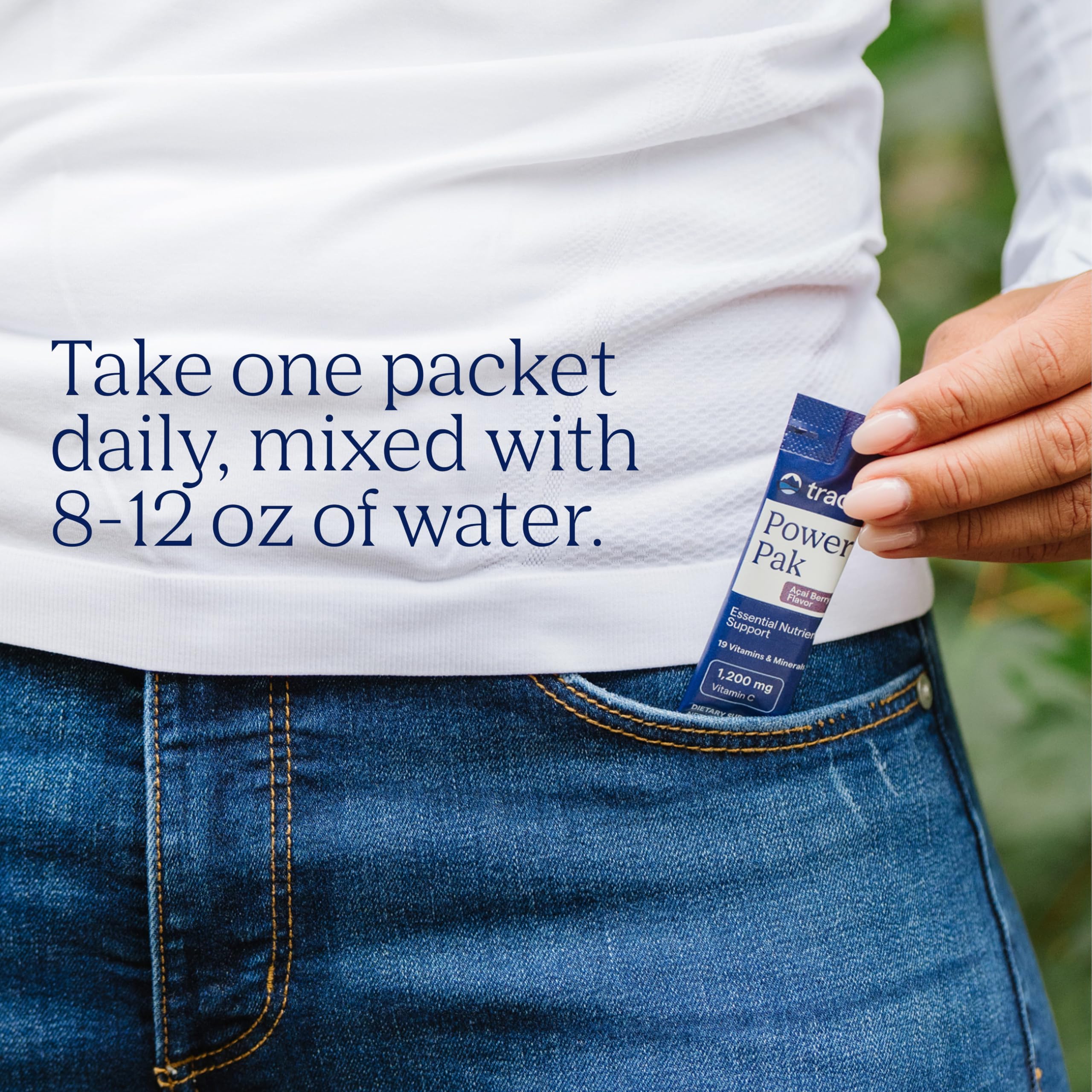 Trace Minerals sobre disolviéndose en agua para hidratación instantánea