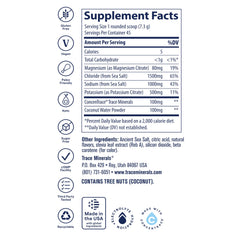 Botella reutilizable con ZeroLyte Salty Mango de Trace Minerals mezclado, hidratación rápida