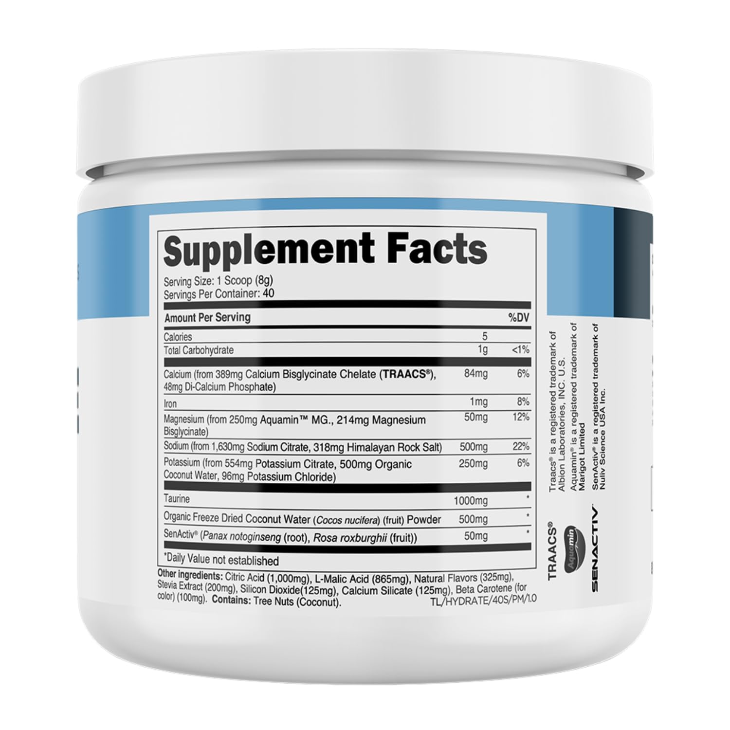 Transparent Labs deportista bebiendo tras entrenamiento para mejor recuperación