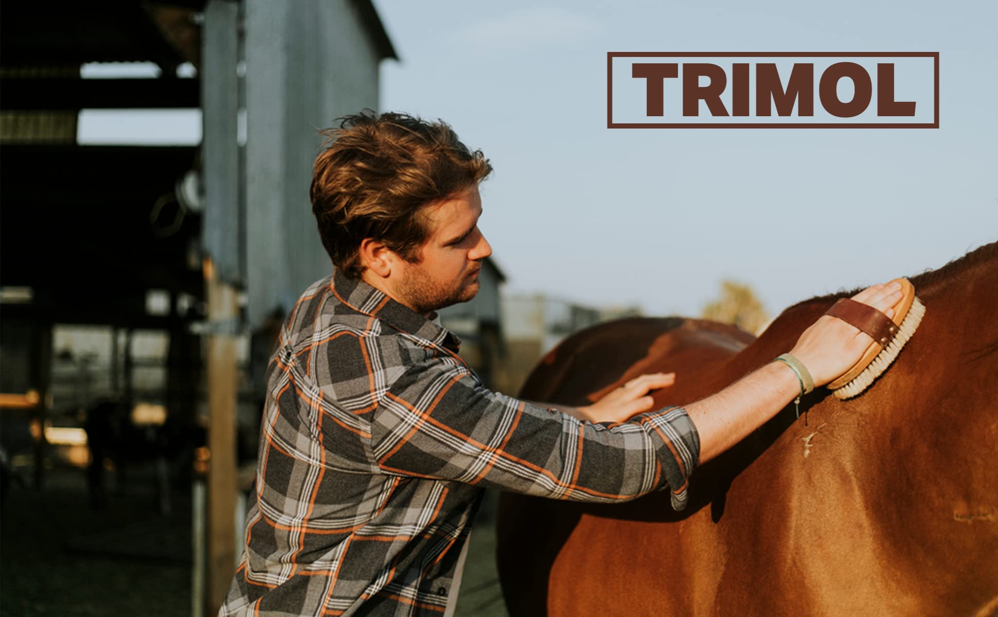 Etiqueta del tarro TRIMOL Ichthammol 20% con información clara del producto