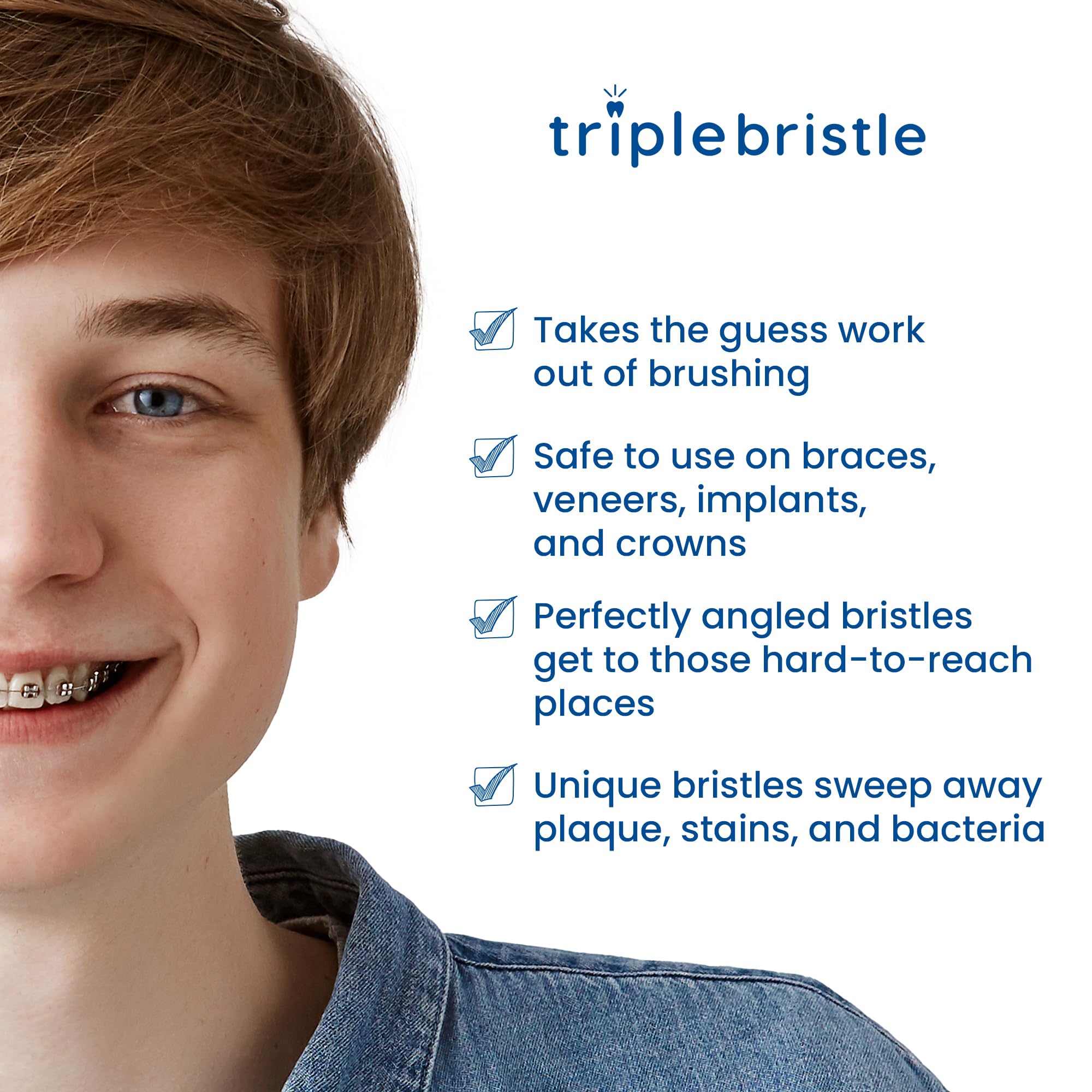 Triple Bristle en uso en el baño mostrando ergonomía del mango