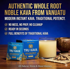 Tru Kava sachet en mano para comparar tamaño y facilidad de uso