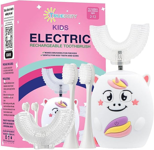 Trueocity frontal del empaque mostrando unicornio y beneficios para motivar cepillado
