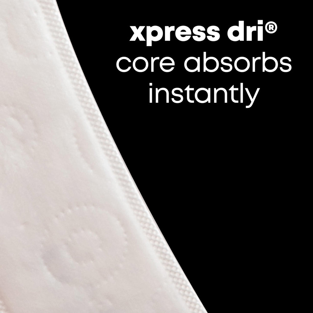 U by Kotex protector individual en mano, fácil de llevar y discreto