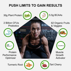 UpNourish deportista hidratándose tras entrenamiento con batido