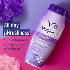 Vagisil en uso durante la ducha, limpieza delicada para la zona íntima