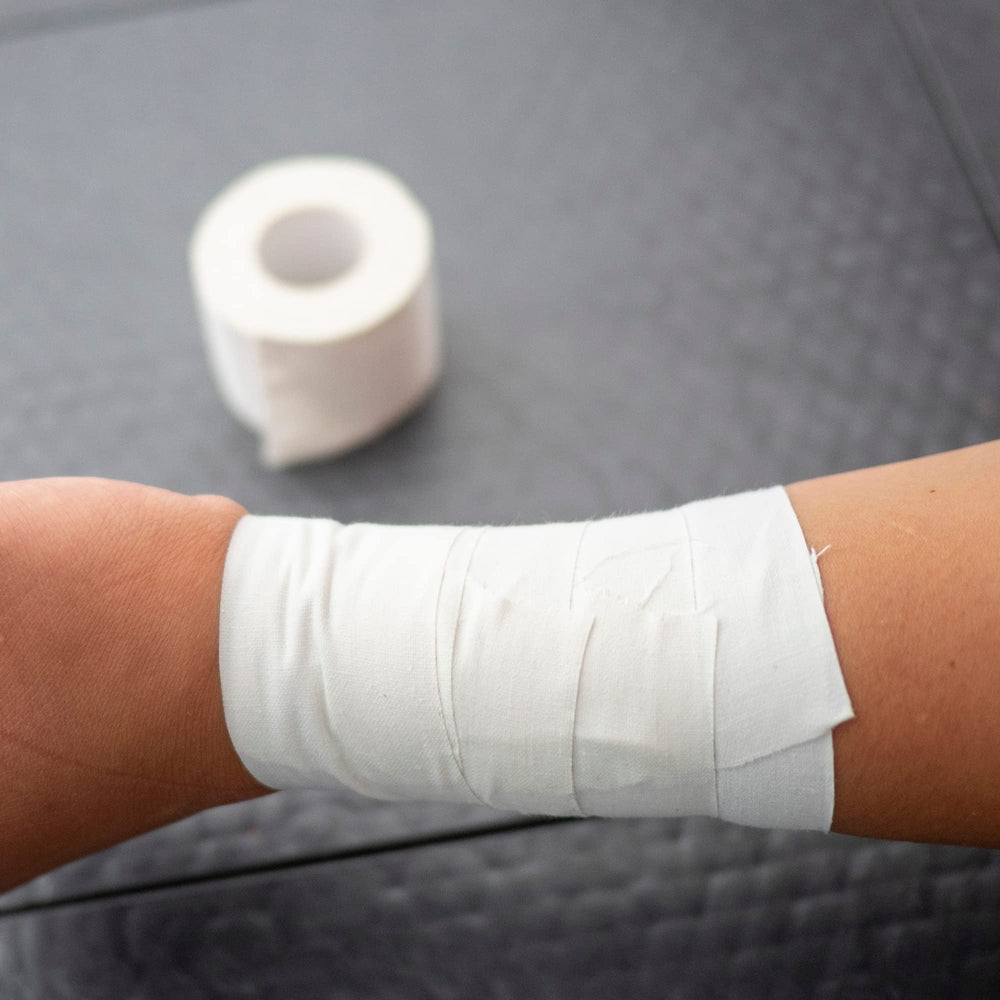 Vakly cinta desenrollada en mano, facilita aplicación rápida y sin tijeras