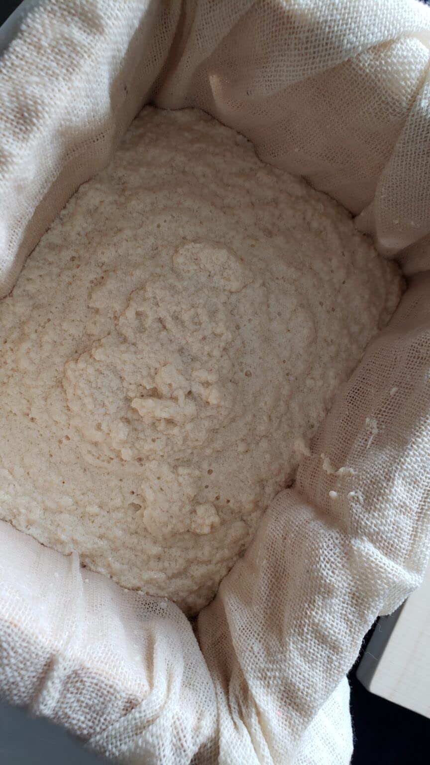 Proceso e ingredientes del nigari de Vancouver Island Sea Salt en presentación artesana
